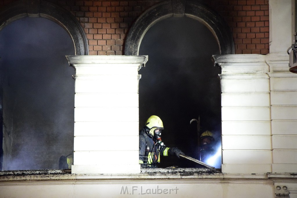 Feuer 2 Y Koeln Ehrenfeld Everhardtstr P209.JPG - Miklos Laubert